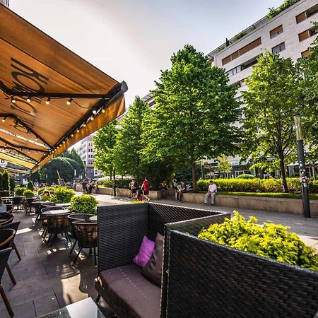Апартаменты Corvin Promenade Crystal Будапешт Экстерьер фото